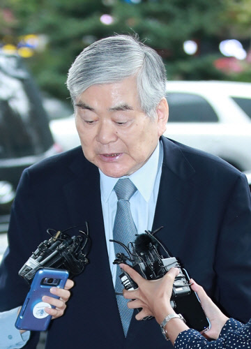 20일 검찰에 출석한 조양호 한진그룹 회장 <연합뉴스>